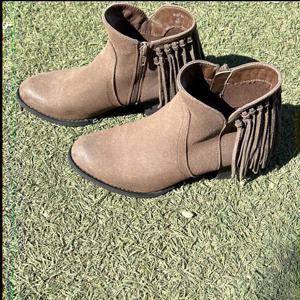 Cathy Jean ankle boots